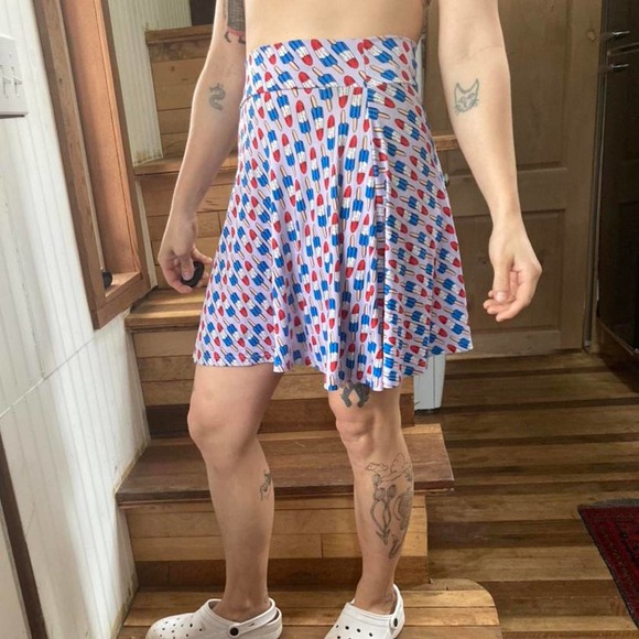 Rocket pop pattern stretchy skater skirt - Picture 1 of 3